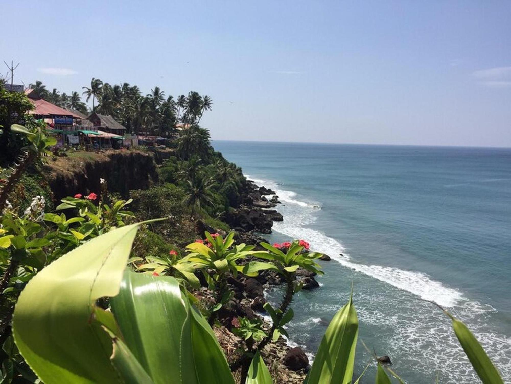 Puthooram Seaview Cliff Resort Varkala Bagian luar foto